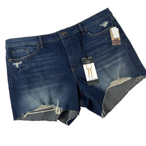 Sofia Jeans by Sofia Vergara Easy Denim Jean Shorts Destruc Hem Plus size 18